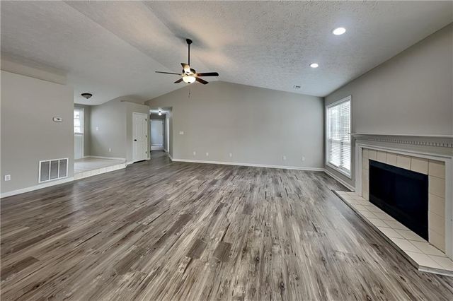 4018 River Rock Way, Woodstock, GA 30188