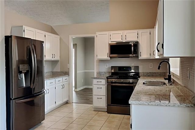 4018 River Rock Way, Woodstock, GA 30188