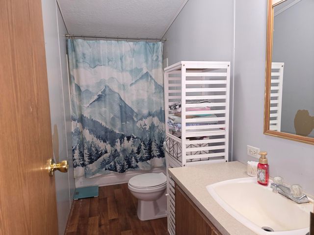 7663 E State Highway 76, Kirbyville, MO 65679