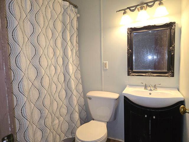 7663 E State Highway 76, Kirbyville, MO 65679