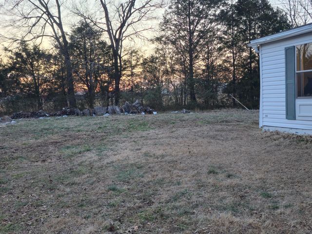 7663 E State Highway 76, Kirbyville, MO 65679