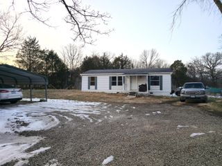 7663 E State Highway 76, Kirbyville, MO 65679