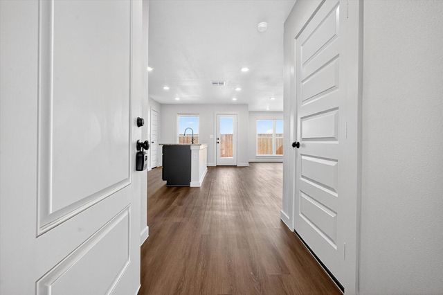 2304 Corpus Avenue, Wolfforth, TX 79382