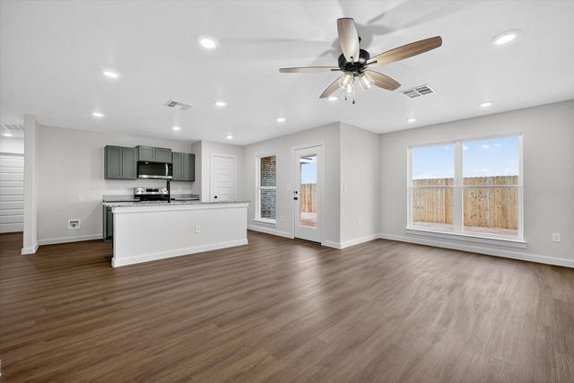 2304 Corpus Avenue, Wolfforth, TX 79382