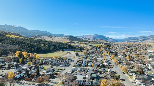 411 Pine Street, Anaconda, MT 59711