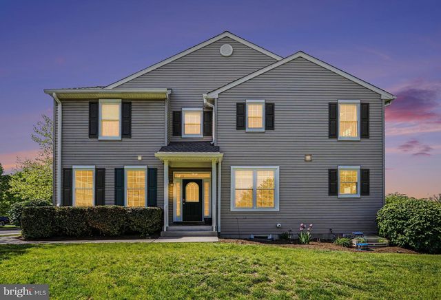 406 NOTTINGHAM LN, Collegeville, PA 19426