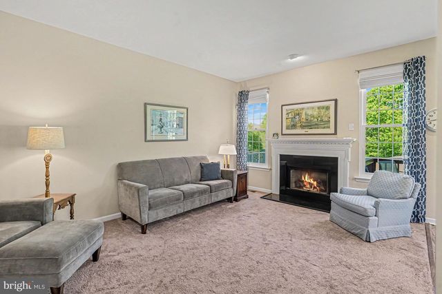 406 NOTTINGHAM LN, Collegeville, PA 19426
