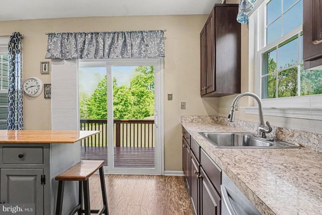 406 NOTTINGHAM LN, Collegeville, PA 19426
