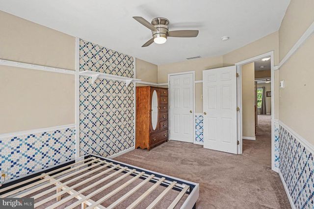 406 NOTTINGHAM LN, Collegeville, PA 19426