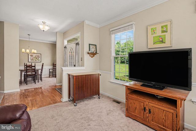 406 NOTTINGHAM LN, Collegeville, PA 19426