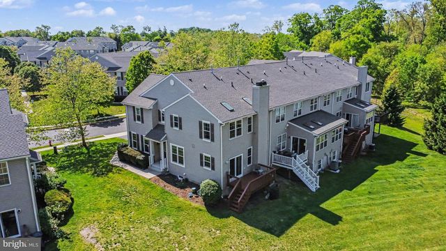 406 NOTTINGHAM LN, Collegeville, PA 19426