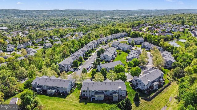 406 NOTTINGHAM LN, Collegeville, PA 19426