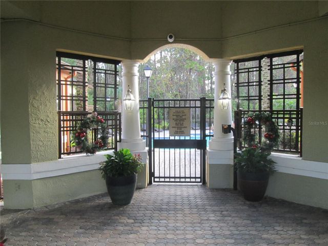 802 CREST PINES DRIVE 837, Orlando, FL 32828