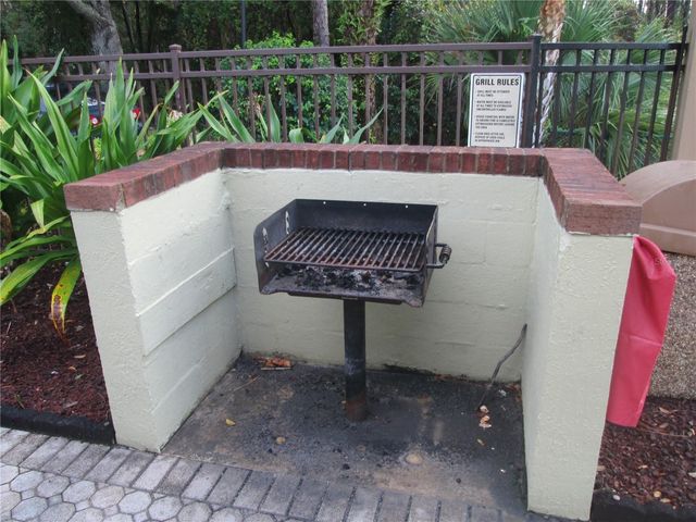 802 CREST PINES DRIVE 837, Orlando, FL 32828