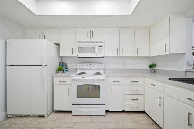 9100 PARK BOULEVARD 1, Seminole, FL 33777