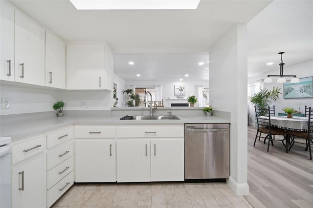 9100 PARK BOULEVARD 1, Seminole, FL 33777