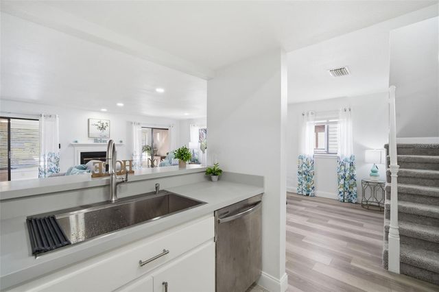 9100 PARK BOULEVARD 1, Seminole, FL 33777