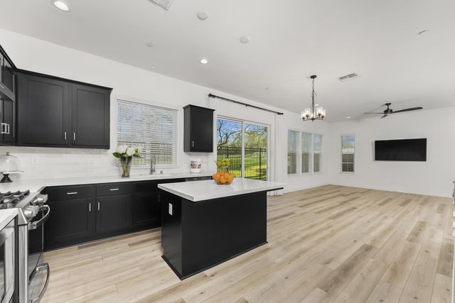 5520 Twin Bridges Loop, Citrus Heights, CA 95610