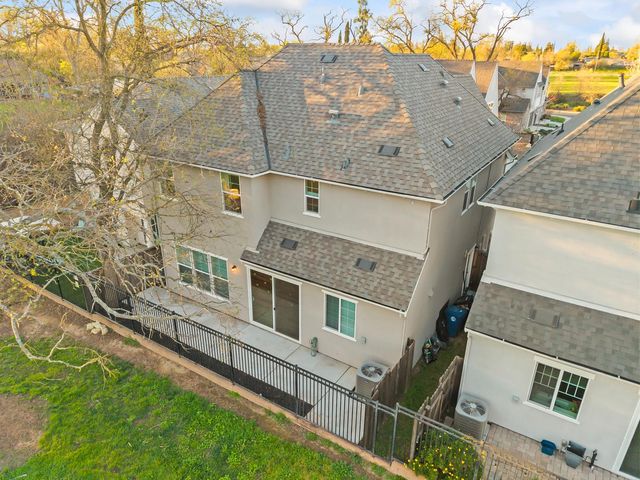 5520 Twin Bridges Loop, Citrus Heights, CA 95610