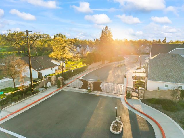 5520 Twin Bridges Loop, Citrus Heights, CA 95610