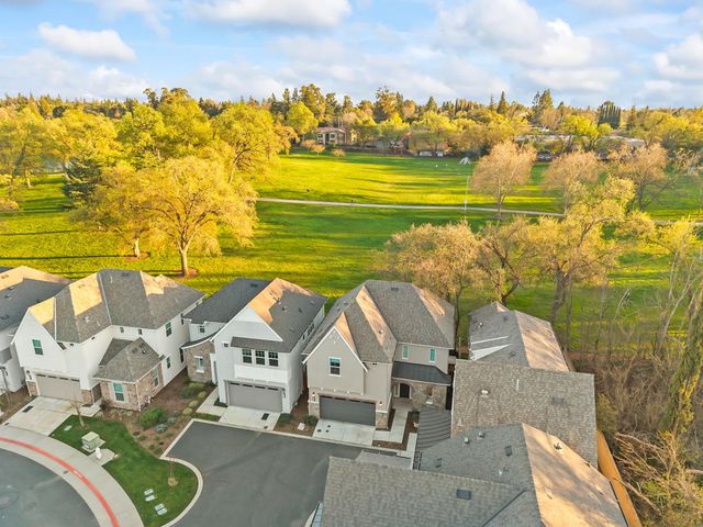 5520 Twin Bridges Loop, Citrus Heights, CA 95610