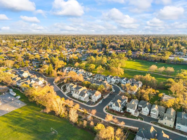 5520 Twin Bridges Loop, Citrus Heights, CA 95610