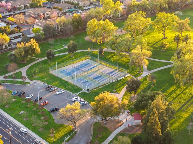 5520 Twin Bridges Loop, Citrus Heights, CA 95610