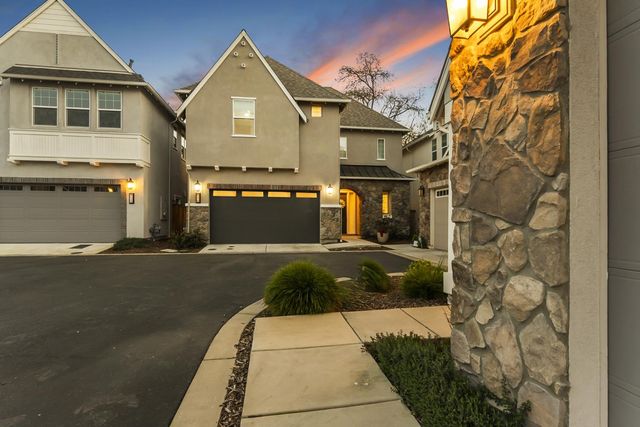 5520 Twin Bridges Loop, Citrus Heights, CA 95610