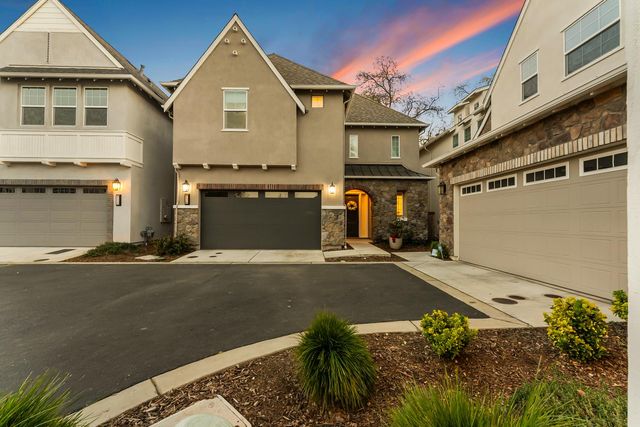 5520 Twin Bridges Loop, Citrus Heights, CA 95610