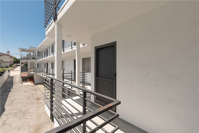 2209 Carnegie Lane 2, Redondo Beach, CA 90278