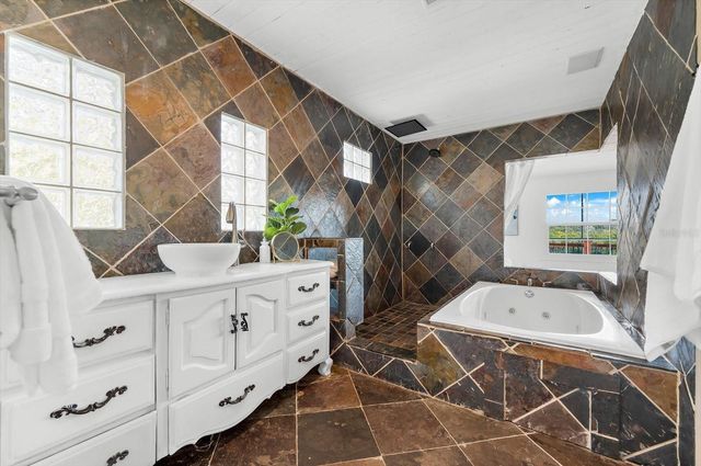 628 MAYO STREET, Palm Harbor, FL 34683