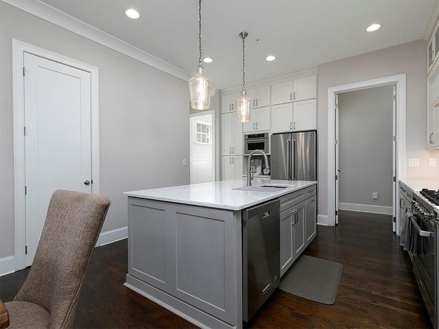 4574 Lois SE Street, Smyrna, GA 30080