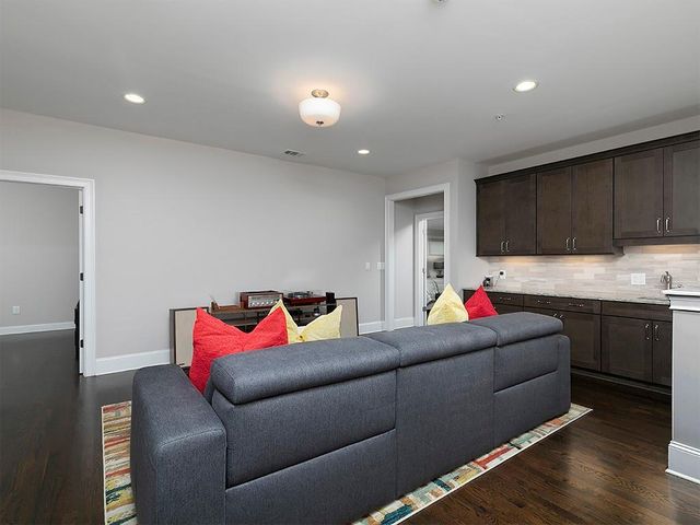 4574 Lois SE Street, Smyrna, GA 30080