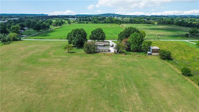 5039 Primrose Road, Springdale, AR 72764