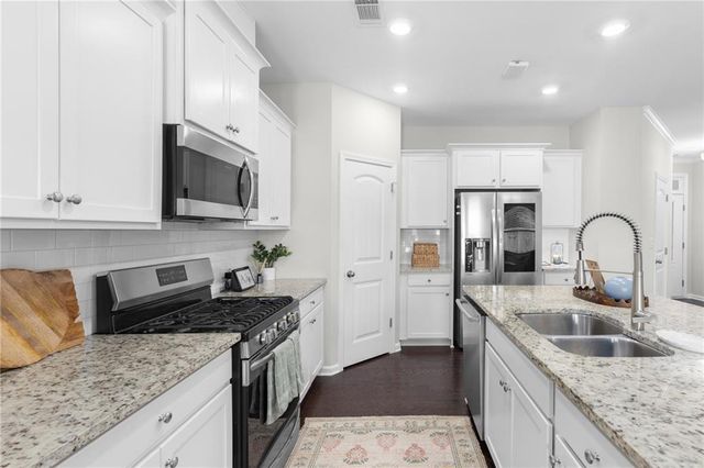 1467 Lanier Vista Drive, Sugar Hill, GA 30518