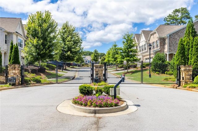 1467 Lanier Vista Drive, Sugar Hill, GA 30518