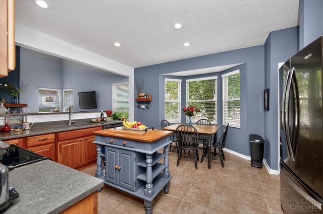 218 Heffron Circle, Hamilton Twp, OH 45039