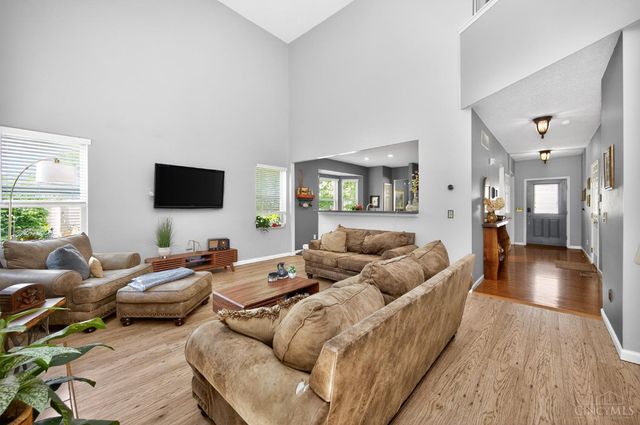 218 Heffron Circle, Hamilton Twp, OH 45039