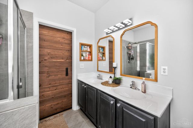 218 Heffron Circle, Hamilton Twp, OH 45039