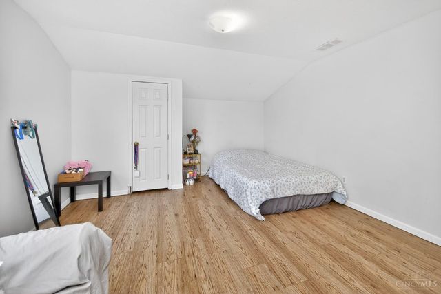 218 Heffron Circle, Hamilton Twp, OH 45039