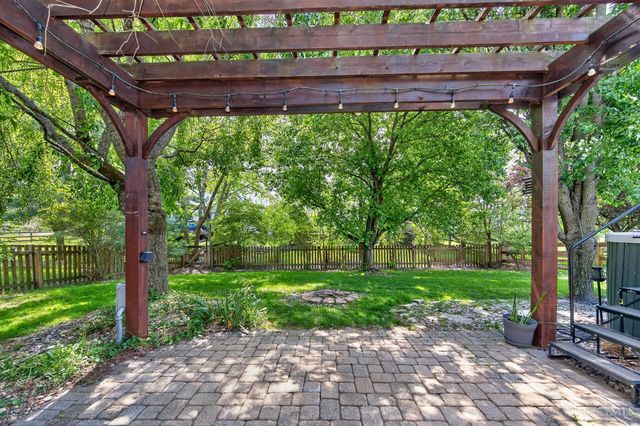 218 Heffron Circle, Hamilton Twp, OH 45039