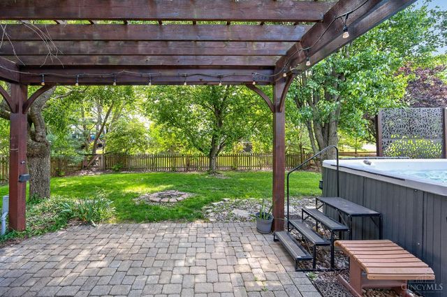 218 Heffron Circle, Hamilton Twp, OH 45039