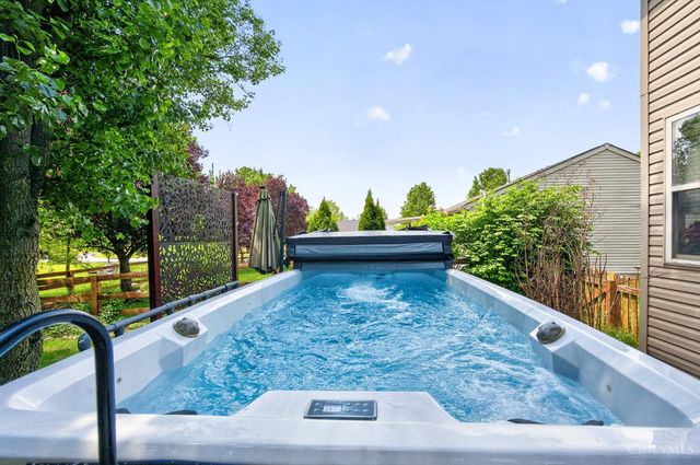 218 Heffron Circle, Hamilton Twp, OH 45039