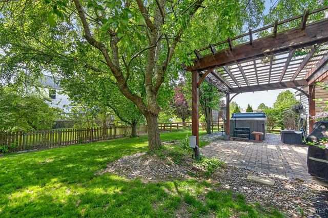 218 Heffron Circle, Hamilton Twp, OH 45039