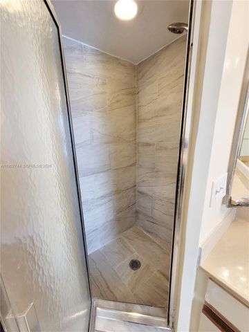 8351 S Coral Cir, North Lauderdale, FL 33068