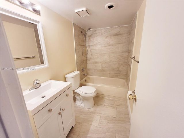 8351 S Coral Cir, North Lauderdale, FL 33068