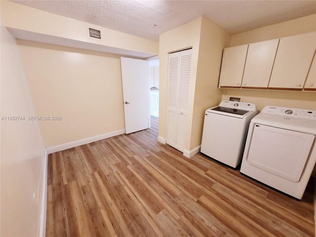 8351 S Coral Cir, North Lauderdale, FL 33068