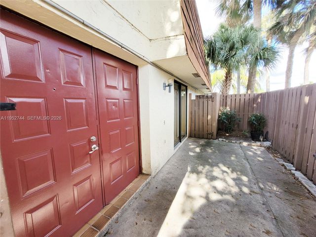 8351 S Coral Cir, North Lauderdale, FL 33068