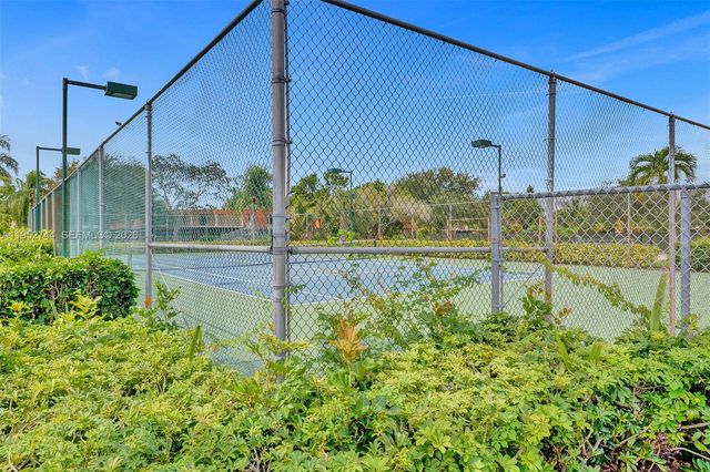 8351 S Coral Cir, North Lauderdale, FL 33068