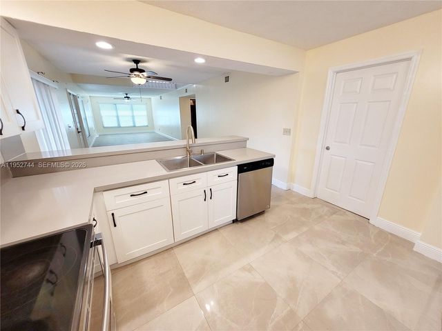 8351 S Coral Cir, North Lauderdale, FL 33068